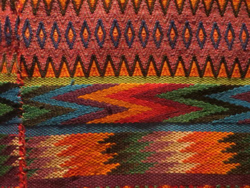 Textiles locales en el Museo Ixchel, Ciudad de Guatemala