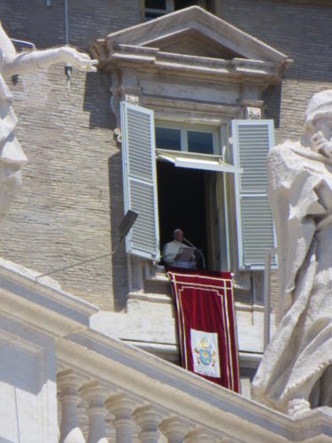 El papa Francisco hablando, Vaticano