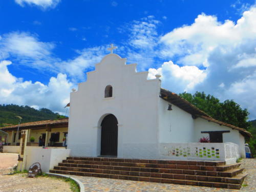 Iglesia de Ojojona cerca a Tegucigalpa