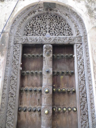 Puertas tradicionales en Stone Town, Zanzíbar