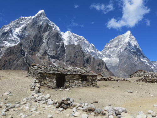 Casa de piedra, caminata hacia el Campamento Base del Everest