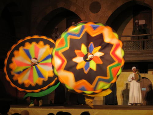 Presentación de la danza Sufi en Wikala de Al-Ghouri, El Cairo