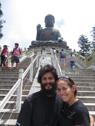 Buda grande en el Monasterio Po Lin