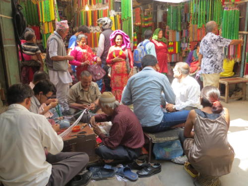 Mercado de chaquiras en Katmandú