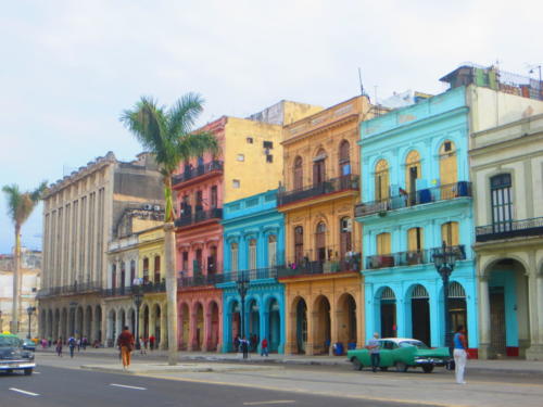 Arquitectura colorida de La Habana