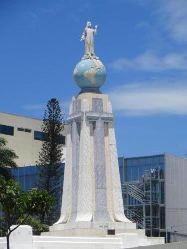 Monument to the Divine Savior of the World, San Salvador